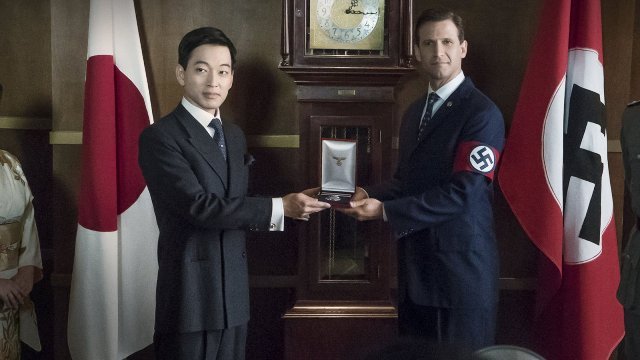 アマゾン、ＮＹ地下鉄広告を撤去 ナチス紋章など使用に苦情