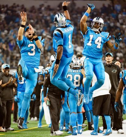 パンサーズ開幕11連勝、ベアーズは5勝目 NFL