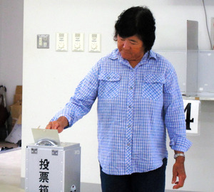 新役場は町内外どちらが良い？ 沖縄・竹富町で住民投票