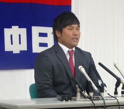 中日平田2年連続保留「まあまあの差。年越しも」