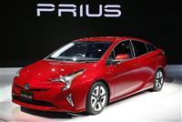 トヨタ、4代目プリウス発売 世界トップの燃費40・8キロ 最低価格は242万円