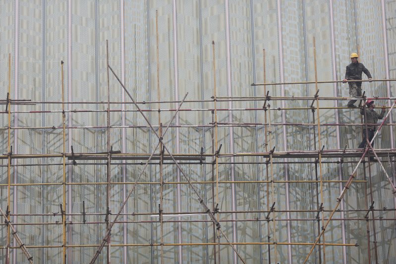 「赤色警報」規制3日目 大気汚染、北京の周辺でも