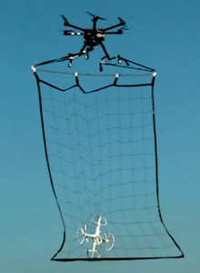 ドローンでドローン捕獲 警視庁に専門部隊（東京都）