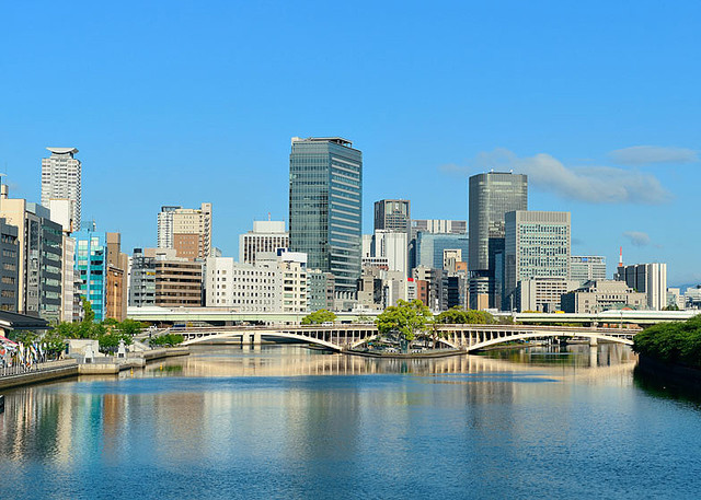 民泊、許可制に 自民小委が確認