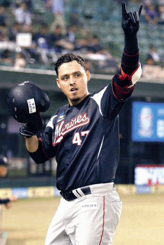 巨人、クルーズ獲得 今季までロッテ、守備に定評