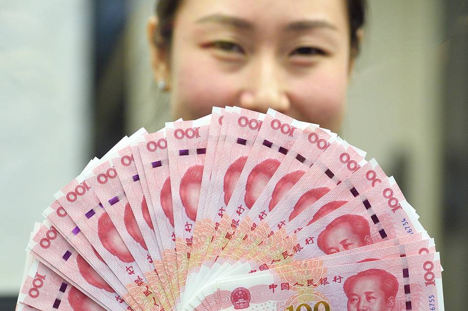 人民銀、為替相場管理の変更を示唆－通貨バスケット採用か