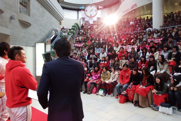 広島田中２桁トリプル３だ！今季三塁打セ界最多９本