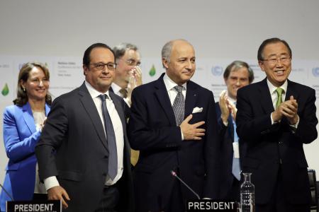 ＣＯＰ２１「パリ協定」を採択、温室効果ガス排出ゼロ目指す