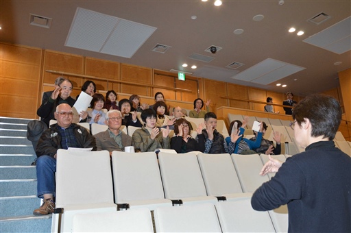 富士宮市手話条例可決 普及へ「言語」位置づけ 2015年12月15日