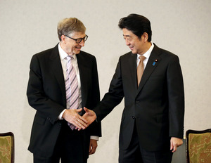 ビル・ゲイツ氏、安倍首相と面会「保健は重要な分野」
