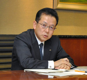 富士通社長、他社とのＰＣ事業統合「検討に値する」