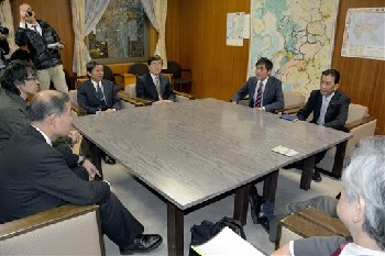 参院熊本選挙区、野党統一候補擁立へ 2015年12月16日