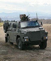 陸自導入の防護車初公開=在外邦人、陸路輸送訓練で−アルジェリアテロ教訓・群馬