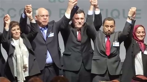 リビアで統一政府樹立へ 国連仲介で合意