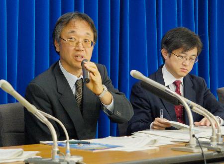 化学工場5人 「オルト−トルイジン」扱う