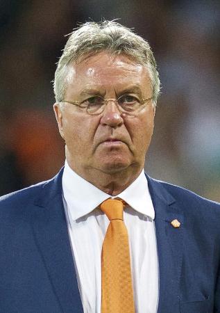 チェルシー、解任モウリーニョの後任はやっぱりヒディンク