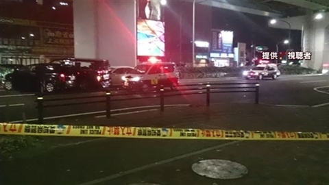 コンビニに血だらけ男性、死亡…車で挟み暴行か 2015年12月20日 10時48分