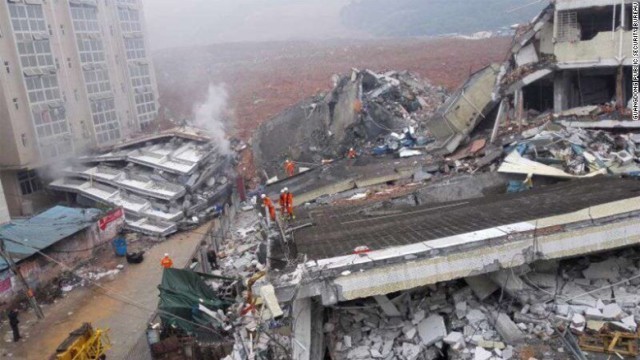 深センの工業団地で土砂崩れ、59人不明