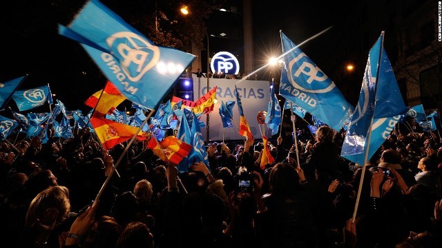 スペイン総選挙 与党が過半数割れ、連立協議難航か
