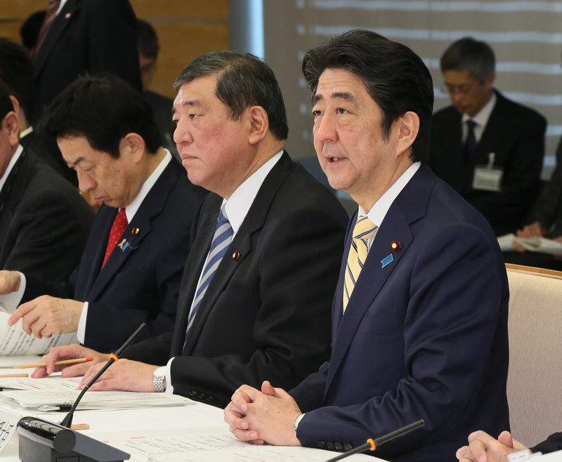 「地方版ハローワーク」設置自由に 政府方針