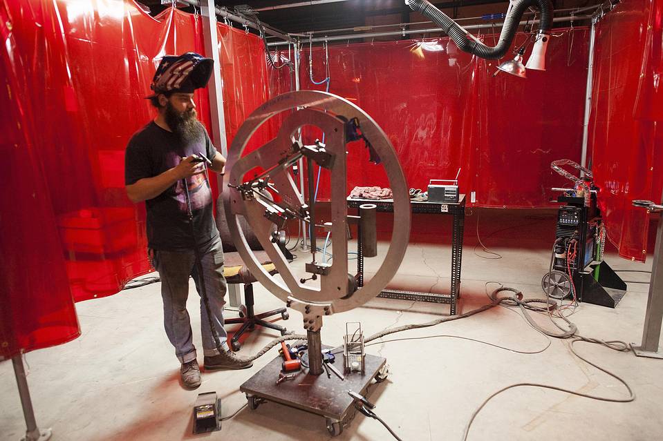 UPDATE 1-第3四半期米GDP確報値、2.0%増にやや下方修正 堅調さは維持