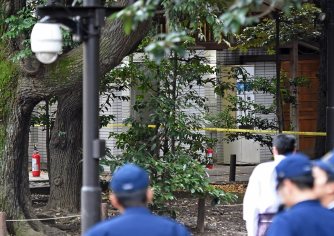 容疑者、黒色火薬１．８キロ所持し再入国