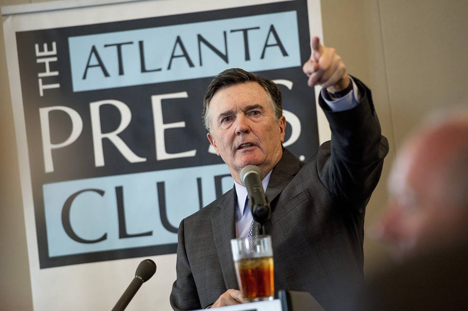 UPDATE 1-米利上げ、1会合おきに実施の公算=アトランタ連銀総裁