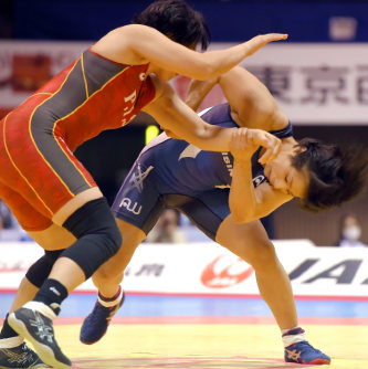 増量の渡利、執念の優勝で涙「恩返しがしたかった」／レスリング