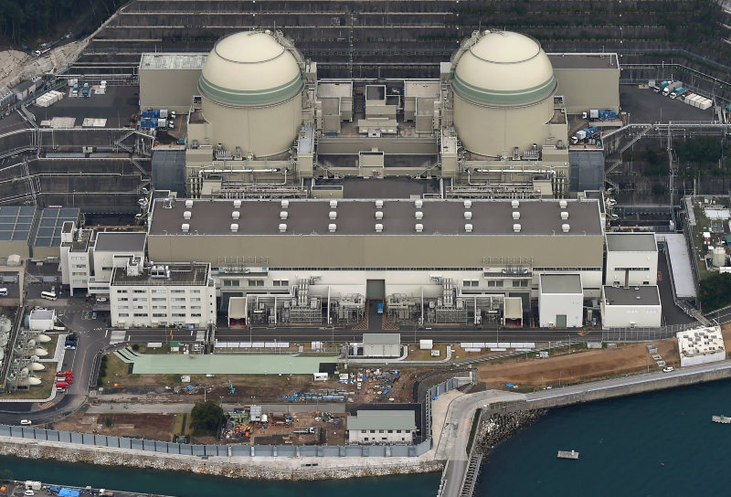 UPDATE 1-高浜原発の再稼働認める 福井地裁が仮処分覆す 大飯も差止め却下