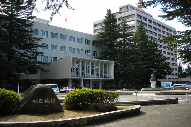 福島の人口、過去最大１１万人減…県外避難影響 2015年12月25日 16時51分