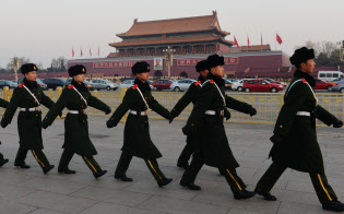 邦人拘束さらに長期化か…中国で「スパイ容疑」 2015年12月25日 22時01分