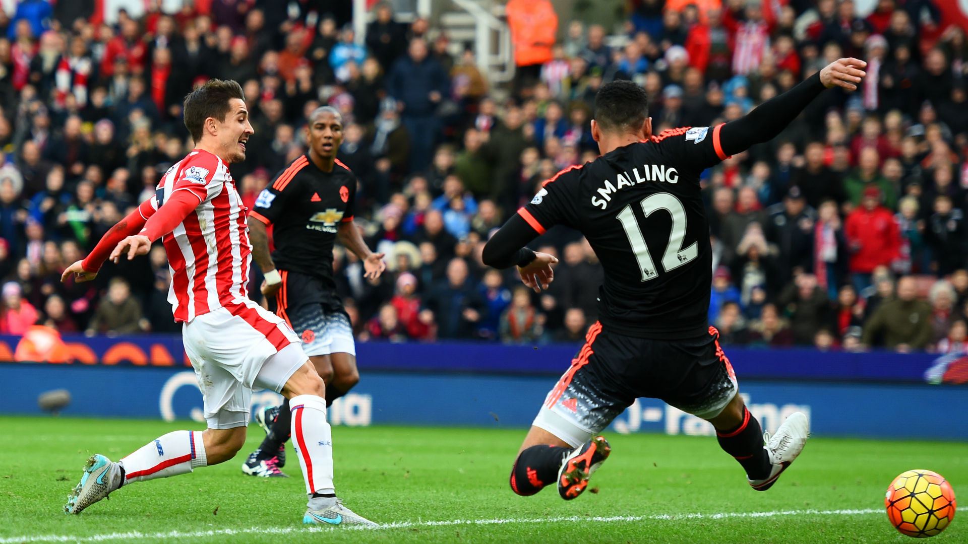 泥沼マンＵ…ストークに完封負けでリーグ３連敗、公式戦７戦未勝利