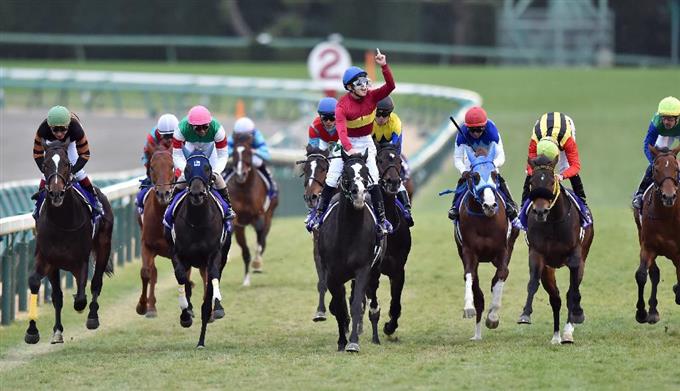 ゴールドアクターが初制覇 競馬の第６０回有馬記念