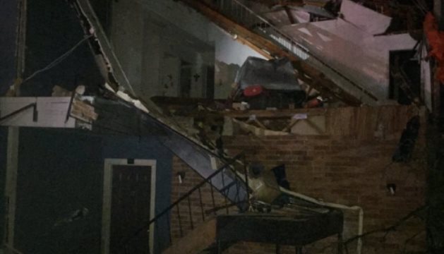 米南部大荒れ、竜巻や洪水で数十人が死亡 暴風雪にも警戒