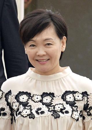 安倍昭恵・首相夫人が靖国参拝、FBに書き込み