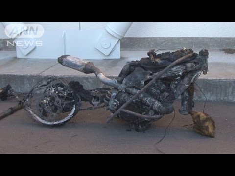 下半身不自由のプロライダー、練習中に緩衝材燃え移り…死亡 バイクと体結び、逃げ遅れた可能性