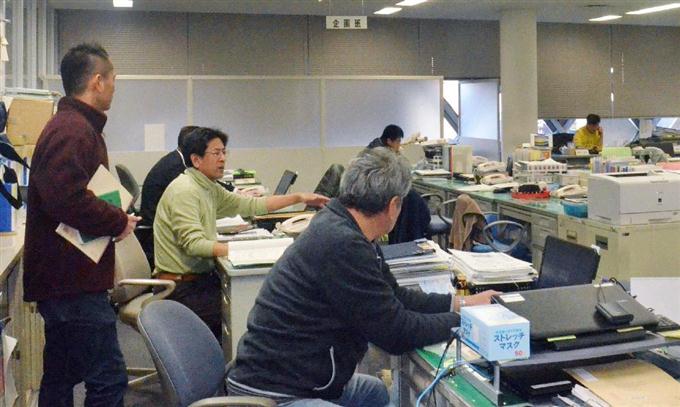 「大津波」と誤報メール…潮位データ入力漏れで 2016年01月01日 23時51分