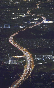 Uターンラッシュ、高速は3日も…最大50キロ 2016年01月02日 20時25分