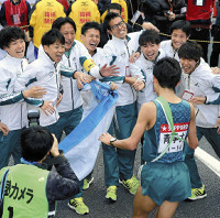 青学Ｖ２「学生最強」…箱根駅伝