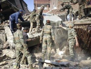 印インパール近くでＭ６・７地震、１００人死傷