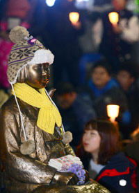 「少女像移転、政府がどうこう指示できる事案ではない」