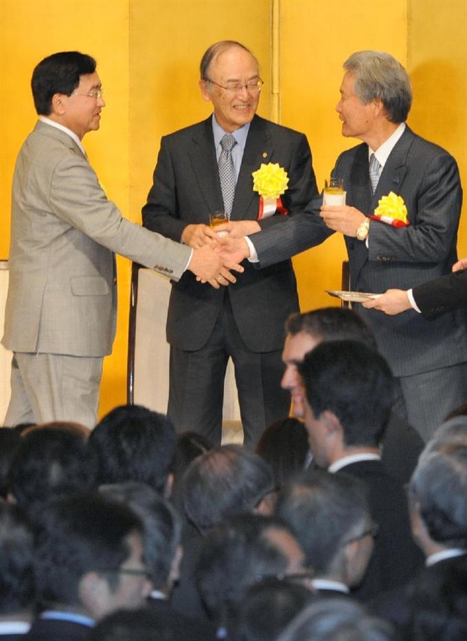 経済界、賃上げで足並み 経団連や同友会