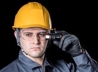 ブラザー、HMD「エアスカウター」に防水/防塵/耐衝撃モデル