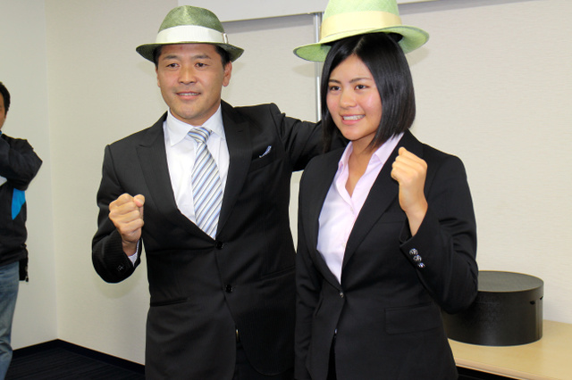 手嶋多一プロと新垣比菜アマにグリーンハット賞 ゴルフ