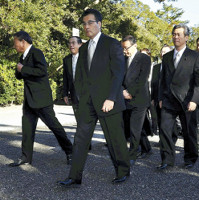 伊勢神宮参拝 「今年が分岐点」 /三重