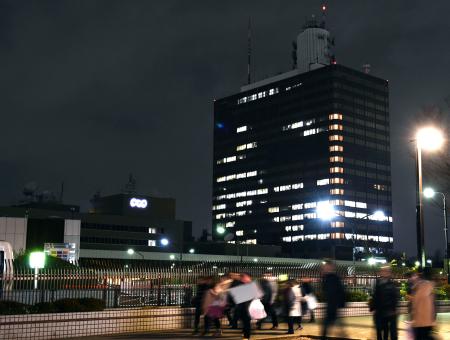 【NHKアナウンサー逮捕】 NHKアナウンス室を家宅捜索