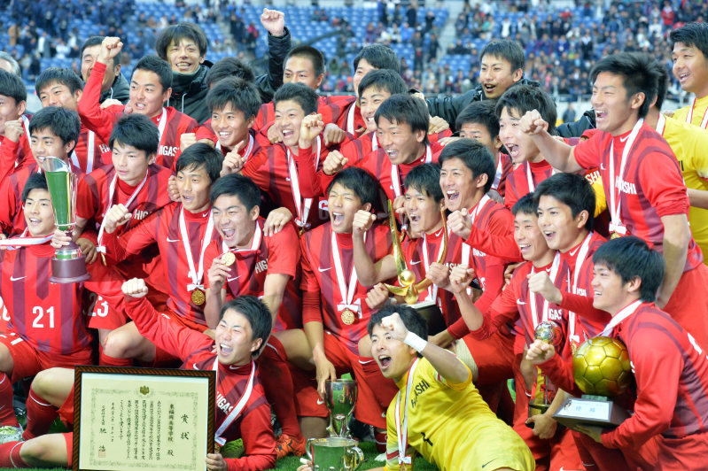 東福岡ＯＢ・長友も祝福 2016年01月12日