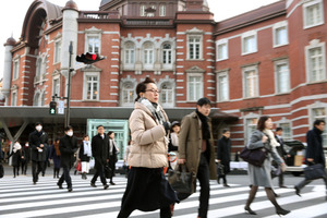 東京都心、最も遅い初氷…氷点下０・９度観測 2016年01月13日 12時10分
