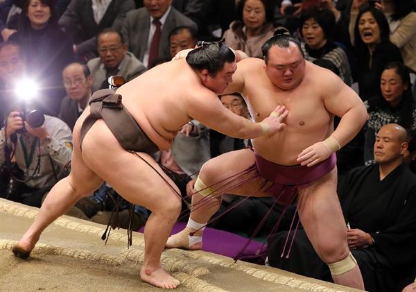 白鵬・琴奨菊が４連勝 大相撲初場所４日目