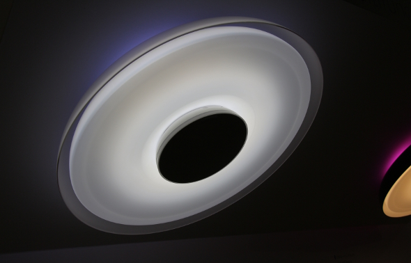 ソニーが照明事業に参入、“ソニーらしい明かり”を模索した3年間